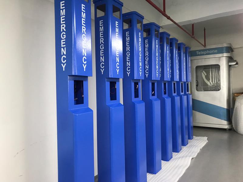 J&R Menyediakan Menara Telepon Darurat Biru Khusus untuk Proyek Area Publik